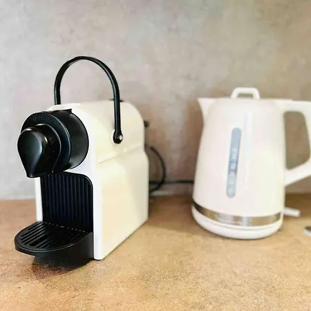 Διαμέρισμα Le White Pearl : 4 Prs, Parking, Clim