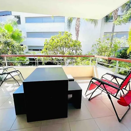 Appartement Le White Pearl : 4 Prs, Parking, Clim Antibes