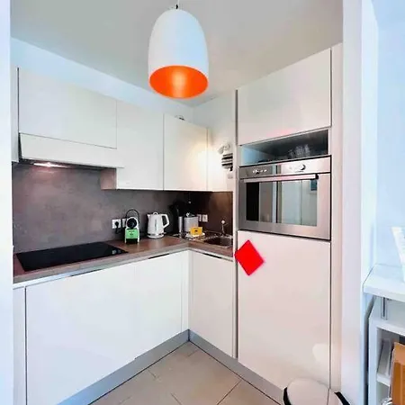 Apartment Le White Pearl : 4 Prs, Parking, Clim *