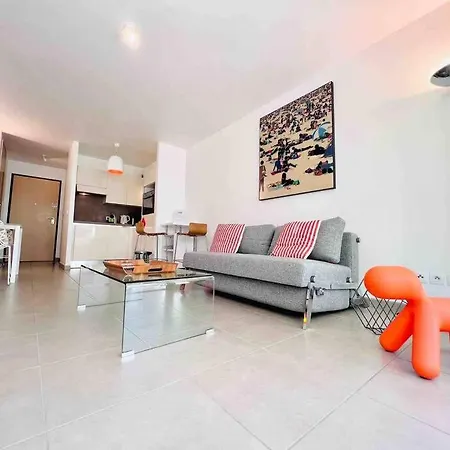 Apartment Le White Pearl : 4 Prs, Parking, Clim Antibes