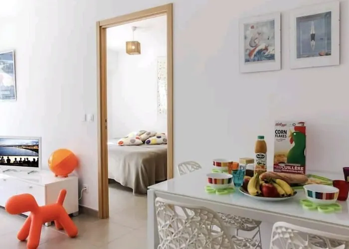 Appartamento Le White Pearl : 4 Prs, Parking, Clim *