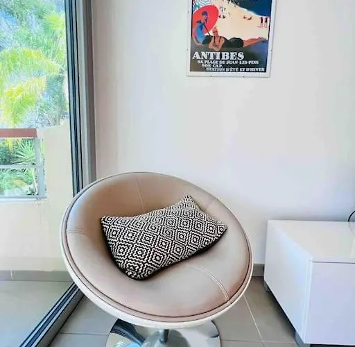 Appartamento Le White Pearl : 4 Prs, Parking, Clim *